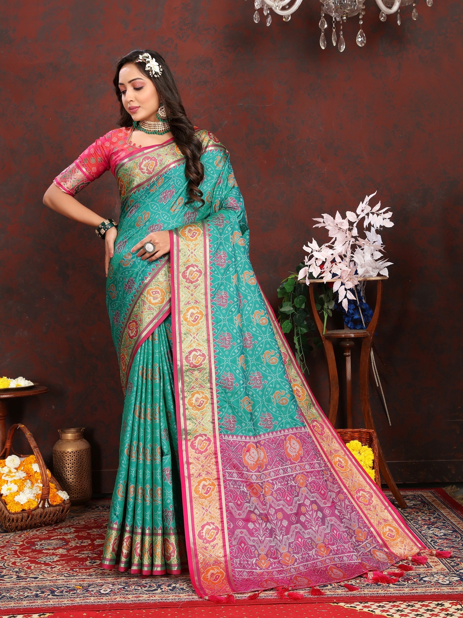 Vedant Vastram See Green Color Kanjeevaram Patola Silk Saree - See Green | Grocsy