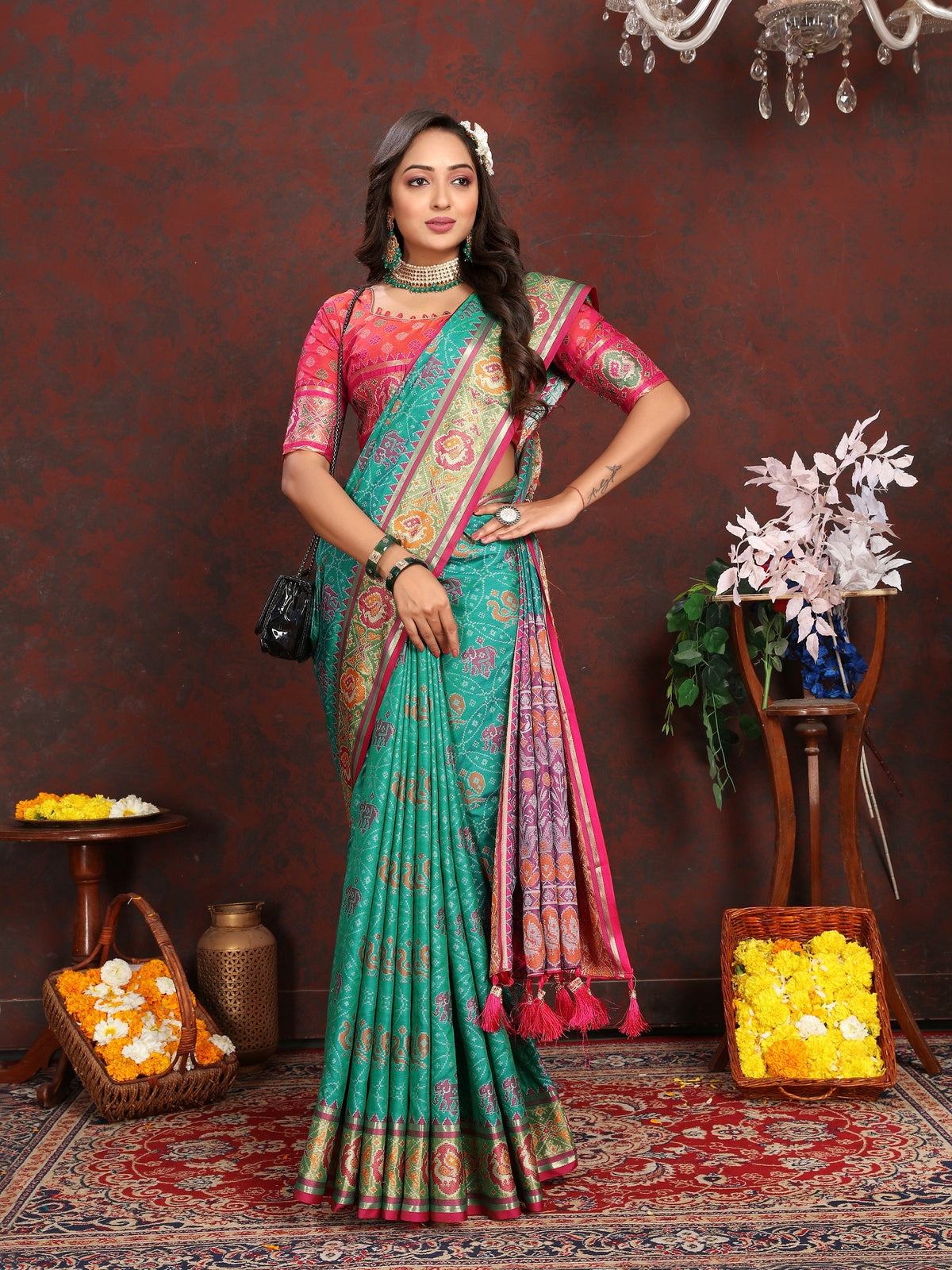 Vedant Vastram See Green Color Kanjeevaram Patola Silk Saree - See Green | Grocsy