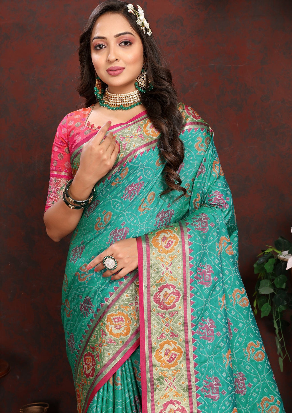 Vedant Vastram See Green Color Kanjeevaram Patola Silk Saree - See Green | Grocsy