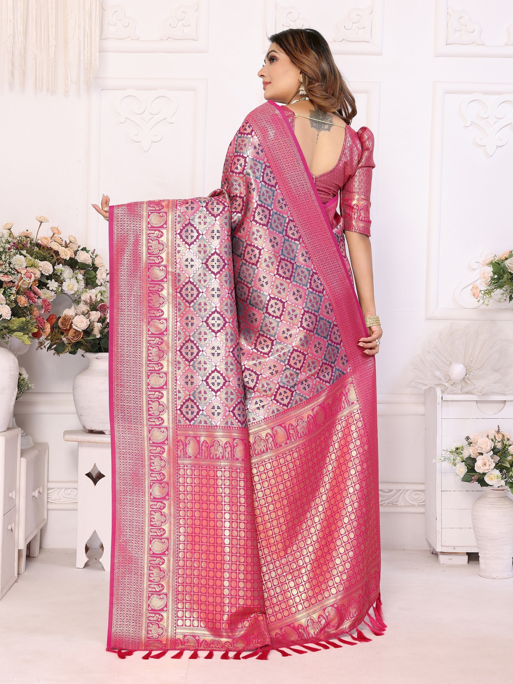 Vedant Vastram Soft Litchi Silk Kanjeevaram Silk Saree - Pink | Grocsy