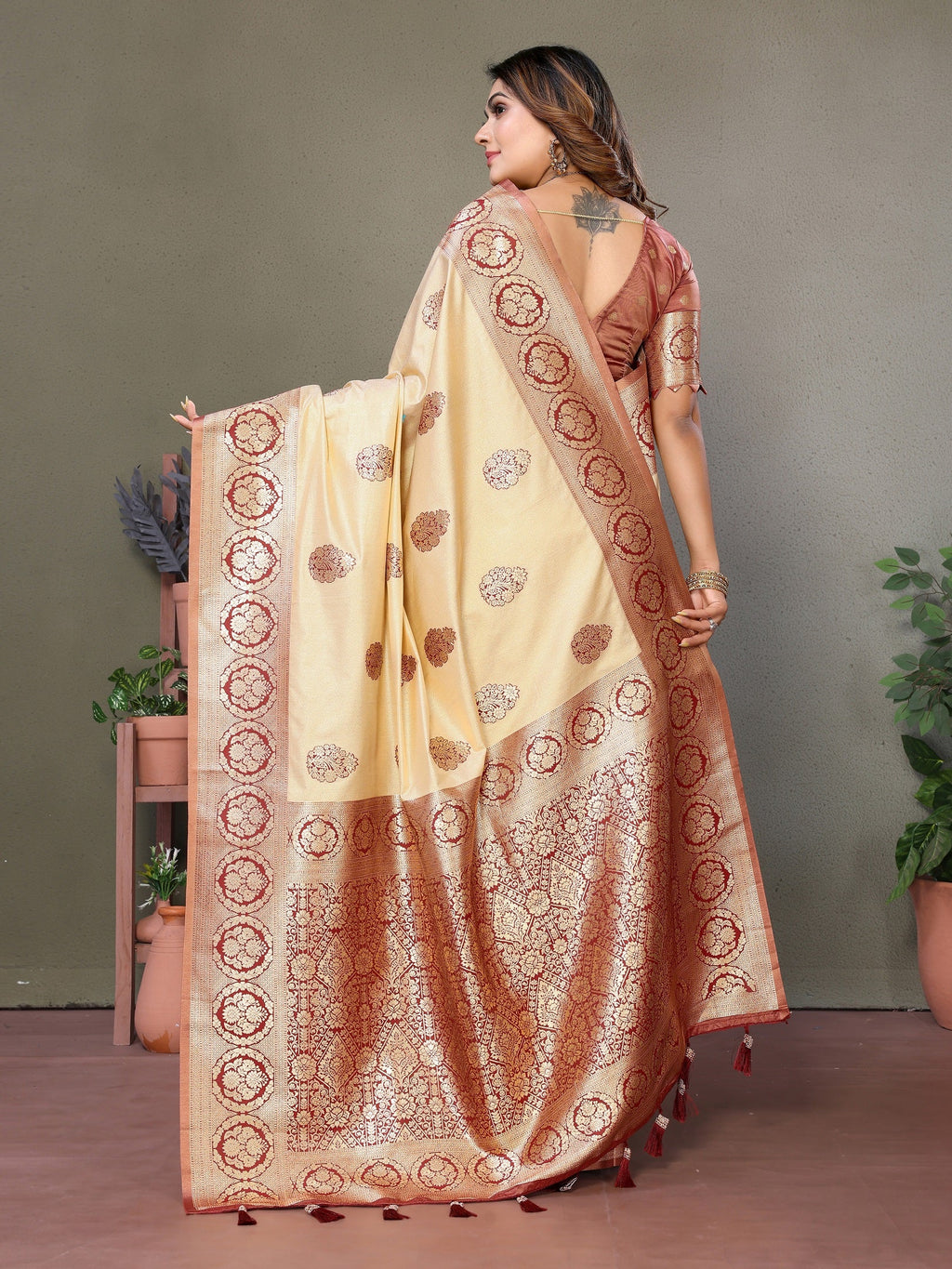 Vedant Vastram Viscose Silk Kanjeevaram Silk Saree - Maroon | Grocsy