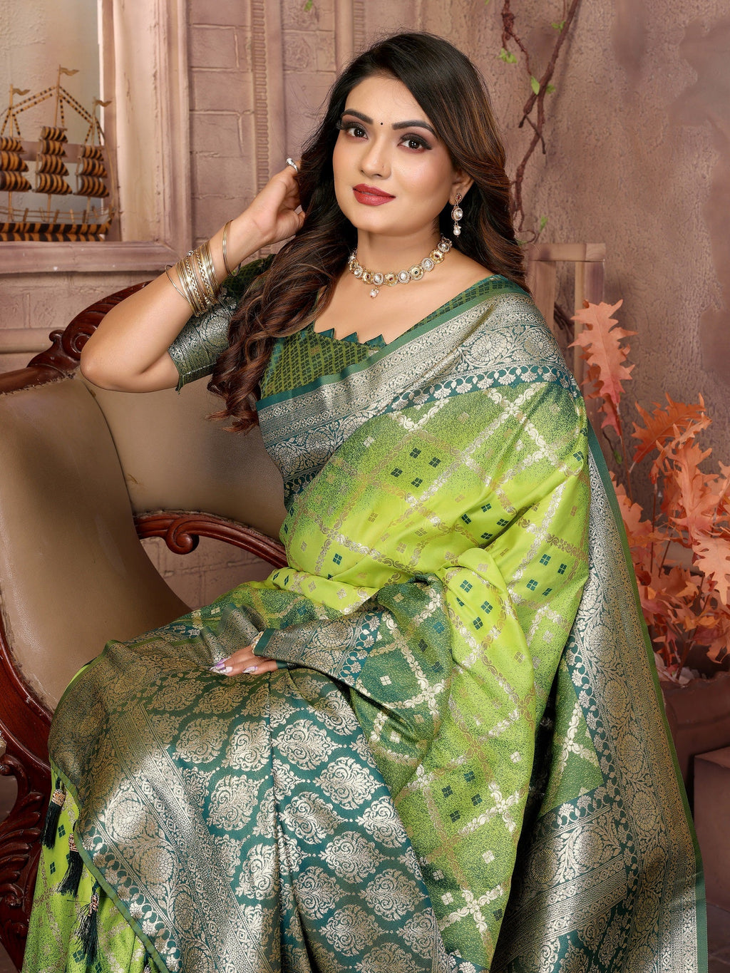 Vedant Vastram Soft Litchi Silk Kanjeevaram Silk Saree - Parrot | Grocsy