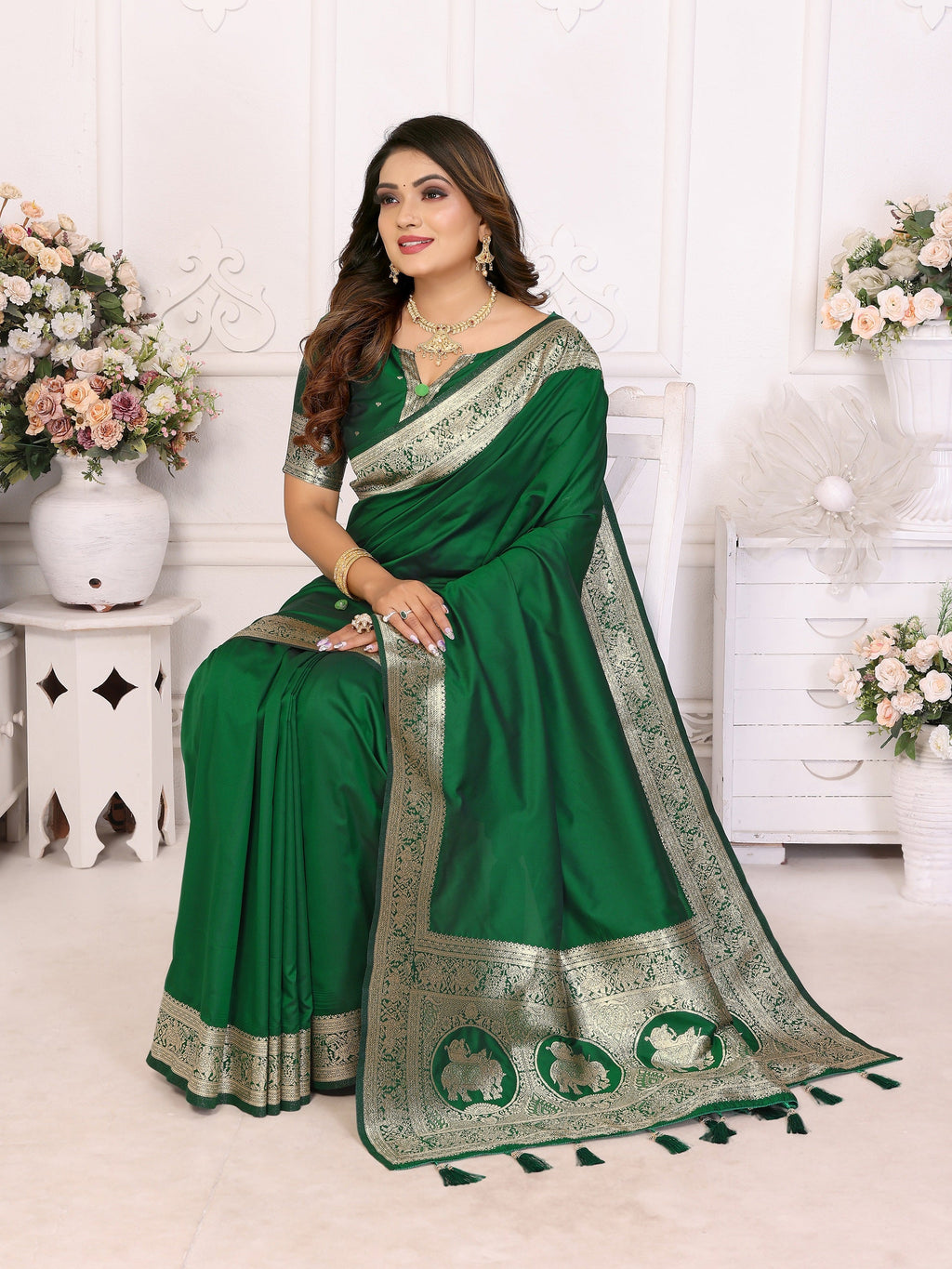 Vedant Vastram Soft Litchi Silk Banarasi Silk Saree - Green | Grocsy