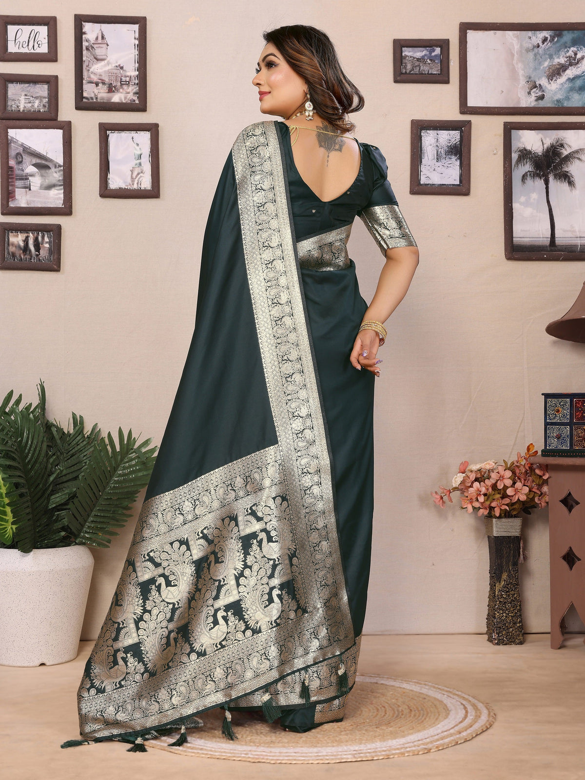 Vedant Vastram Soft Litchi Silk Banarasi Silk Saree - Green | Grocsy