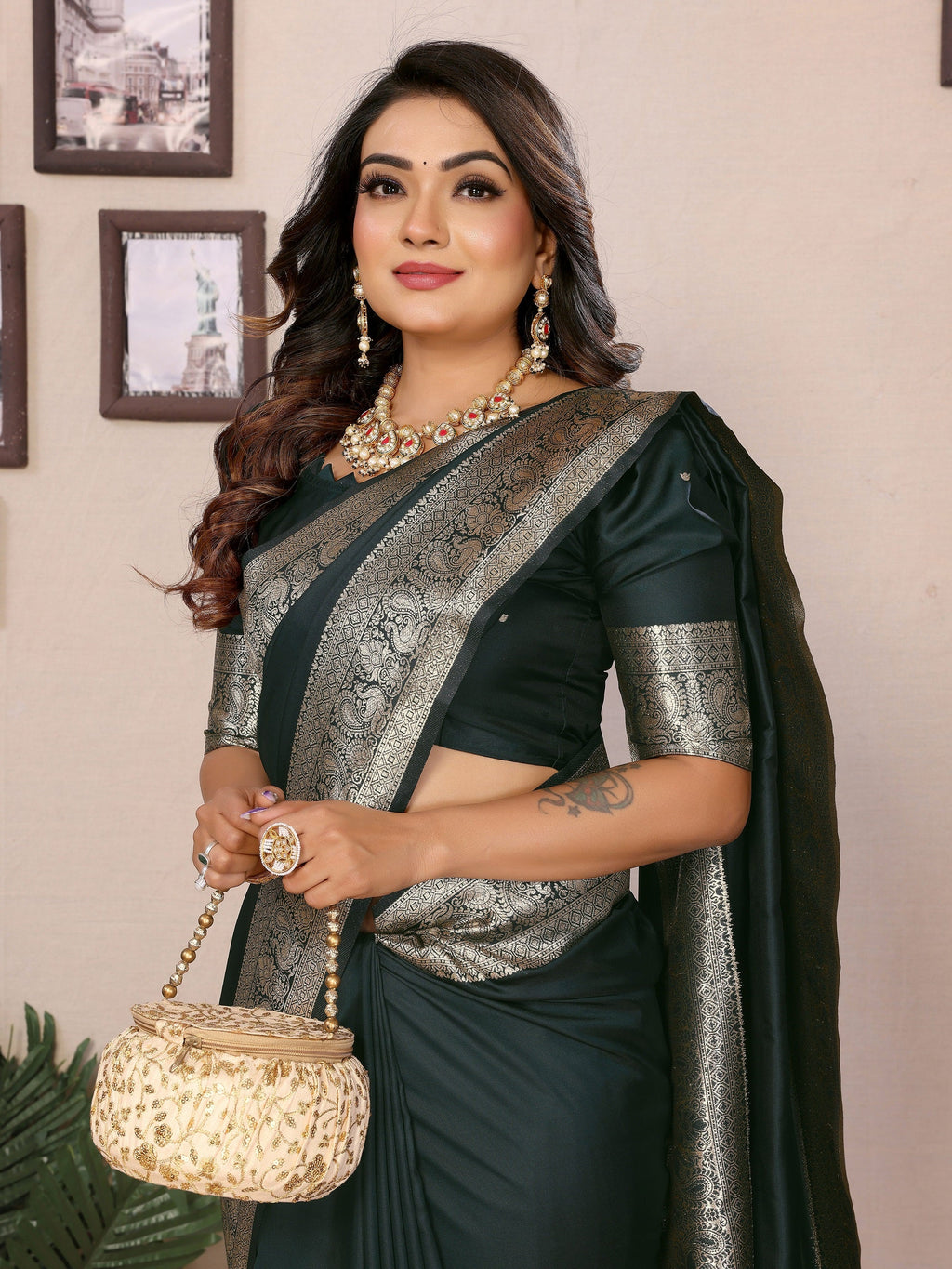 Vedant Vastram Soft Litchi Silk Banarasi Silk Saree - Green | Grocsy