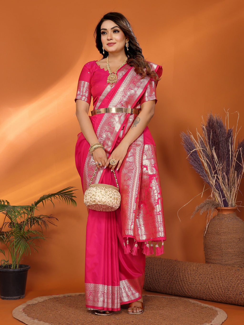 Vedant Vastram Soft Litchi Silk Banarasi Silk Saree - Magenta | Grocsy
