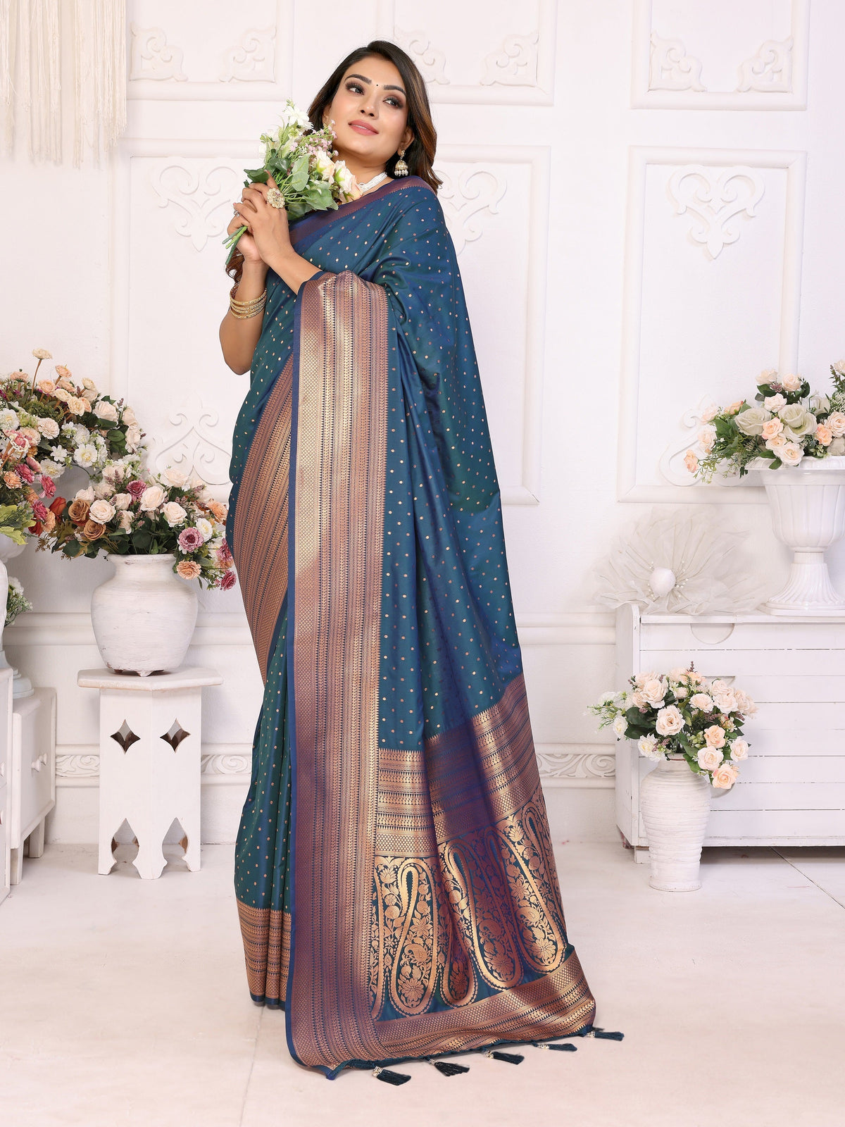 Vedant Vastram Soft Litchi Silk Banarasi Silk Saree - Navy | Grocsy