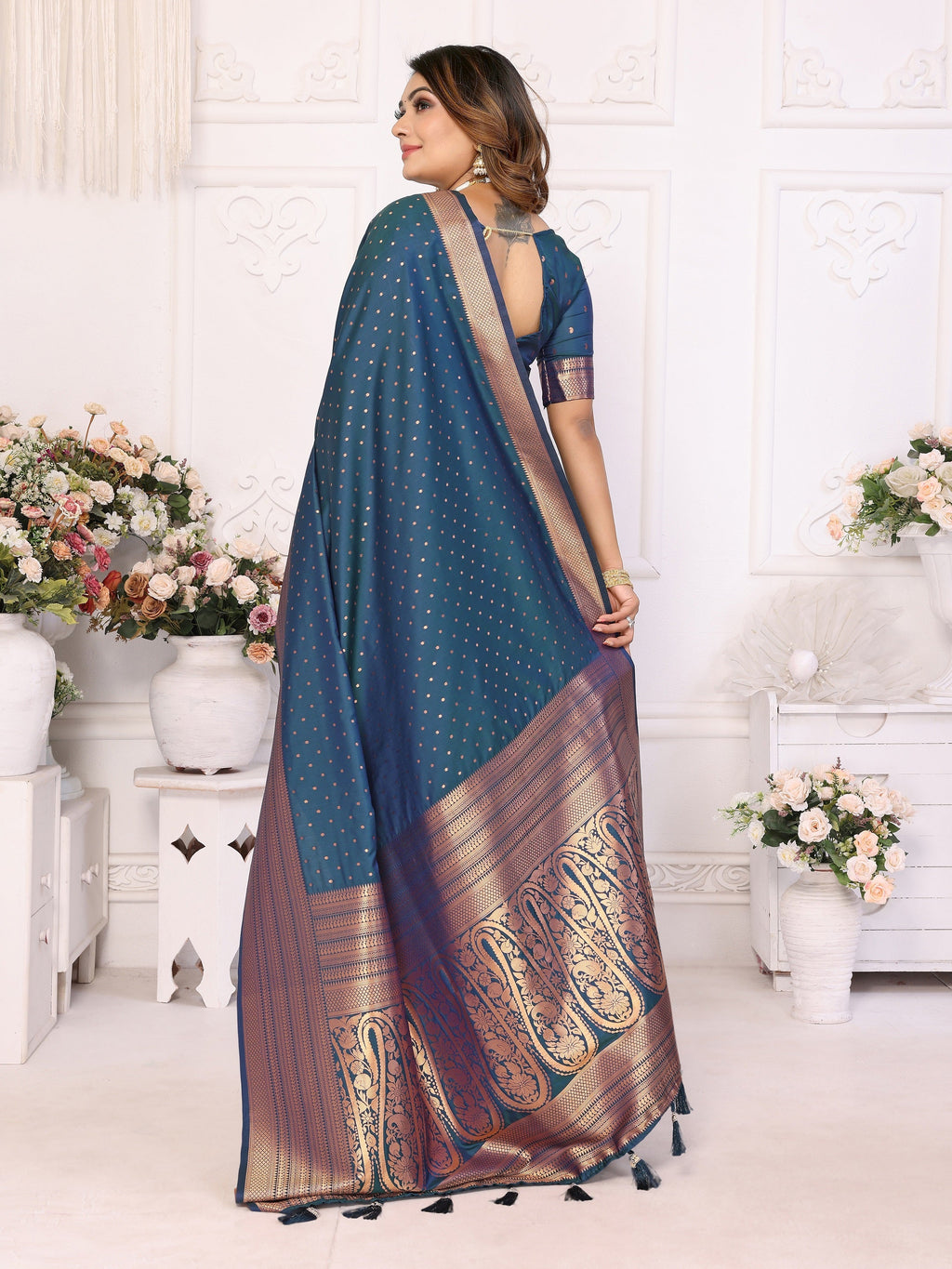 Vedant Vastram Soft Litchi Silk Banarasi Silk Saree - Navy | Grocsy