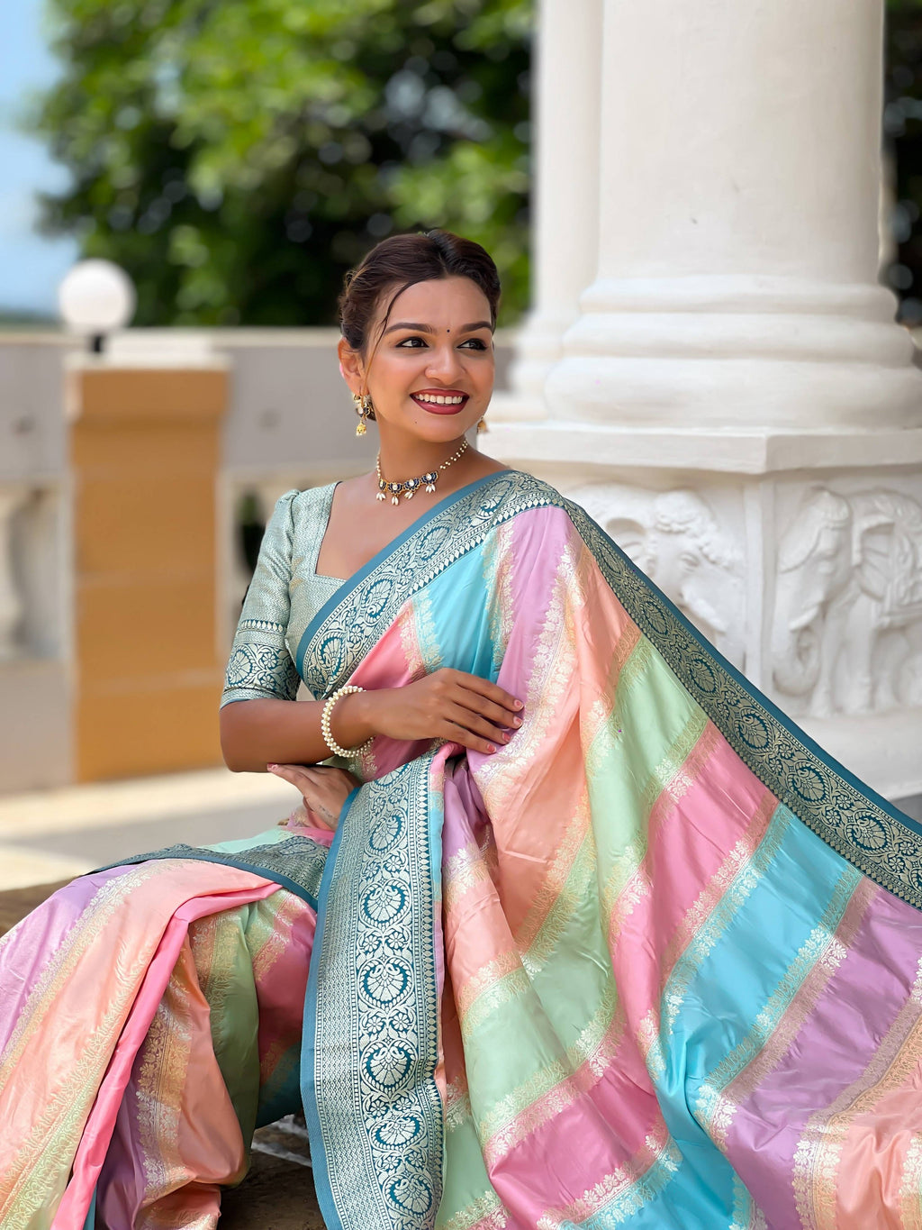 Vedant Vastram Soft Litchi Silk Fancy Jacquard Bollywood Saree - Morpich | Grocsy
