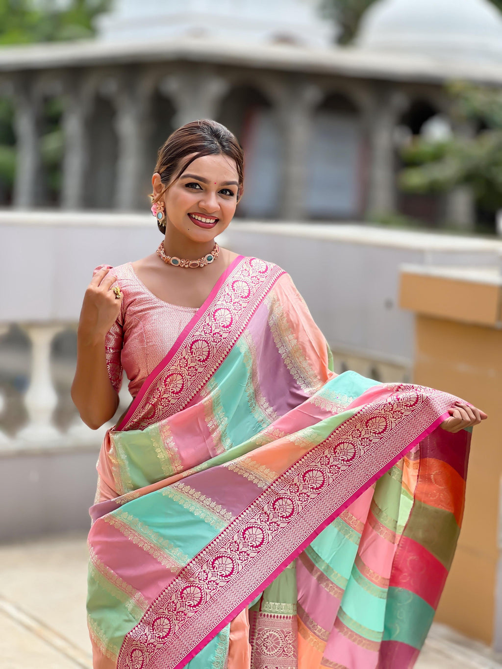 Vedant Vastram Soft Litchi Silk Fancy Jacquard Bollywood Saree - Pink | Grocsy