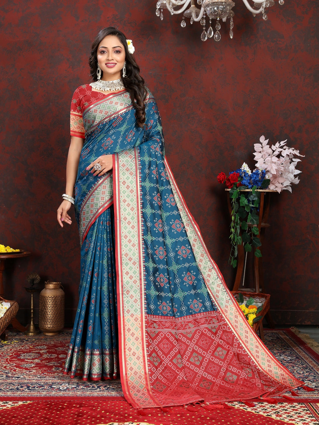 Vedant Vastram Navy Blue Color Kanjeevaram Patola Silk Saree - Navy Blue | Grocsy