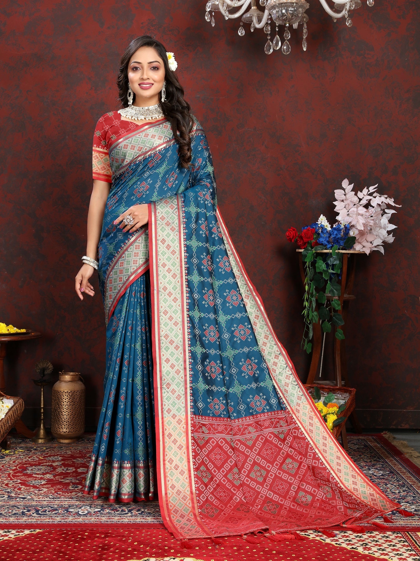 Vedant Vastram Navy Blue Color Kanjeevaram Patola Silk Saree - Navy Blue | Grocsy