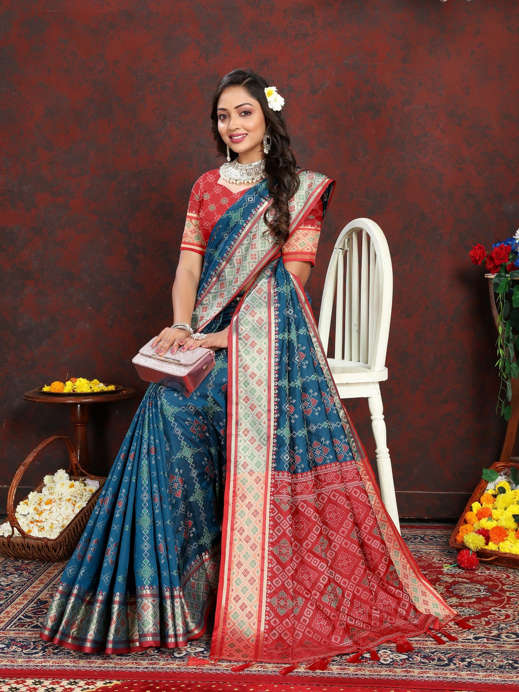 Vedant Vastram Navy Blue Color Kanjeevaram Patola Silk Saree - Navy Blue | Grocsy