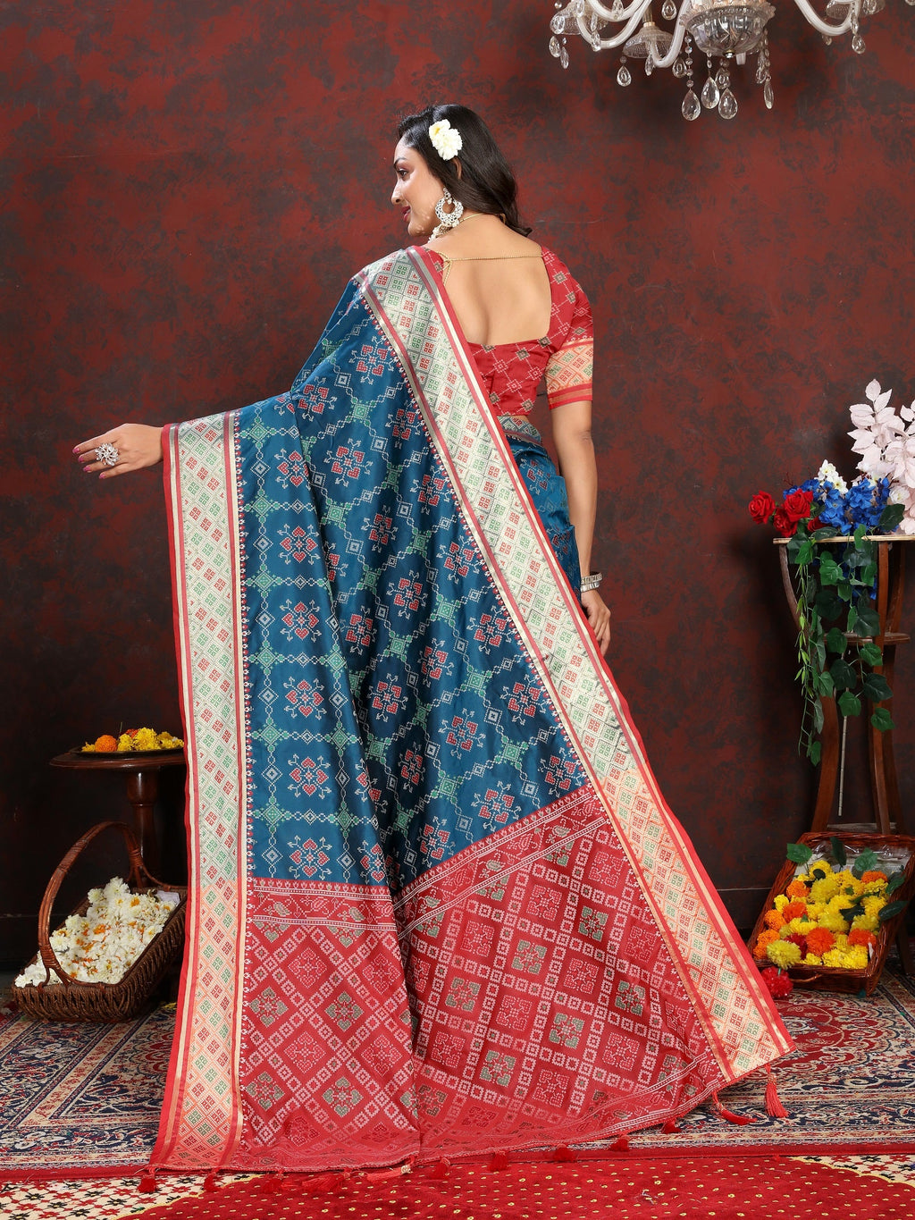 Vedant Vastram Navy Blue Color Kanjeevaram Patola Silk Saree - Navy Blue | Grocsy