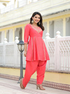 Juniper Women's Peach Solid Viscose Kurta & Pant Set With Zari & Mirror Work | Grocsy
