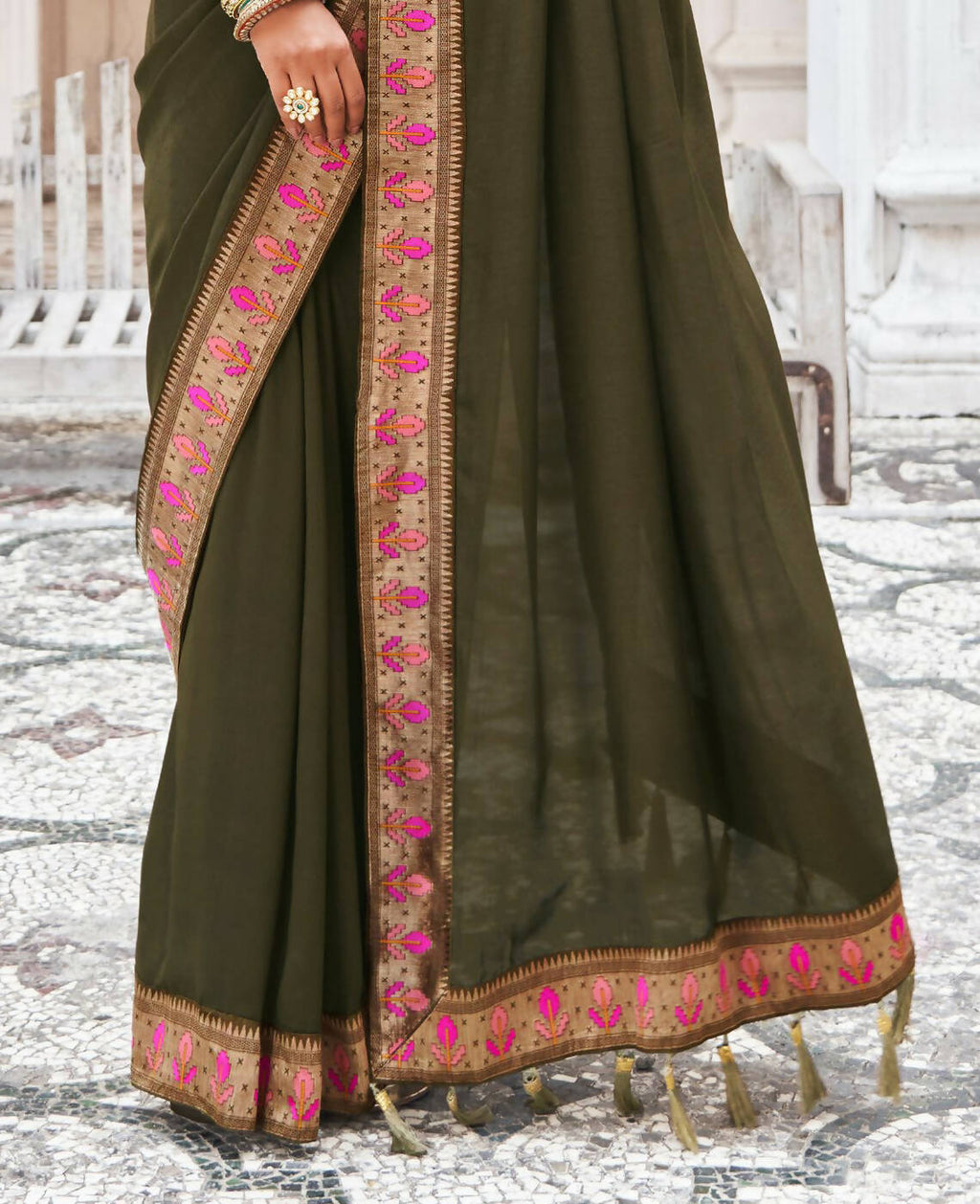 Olive Vichitra Solid Saree With Unstitched Blouse Piece - Juhi | Grocsy