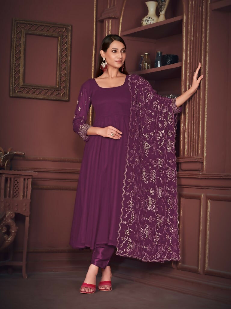 Jyoti Fashion Women's Purple Georgette Embroidered Anarkali Kurta Pant Set With Dupatta | Grocsy