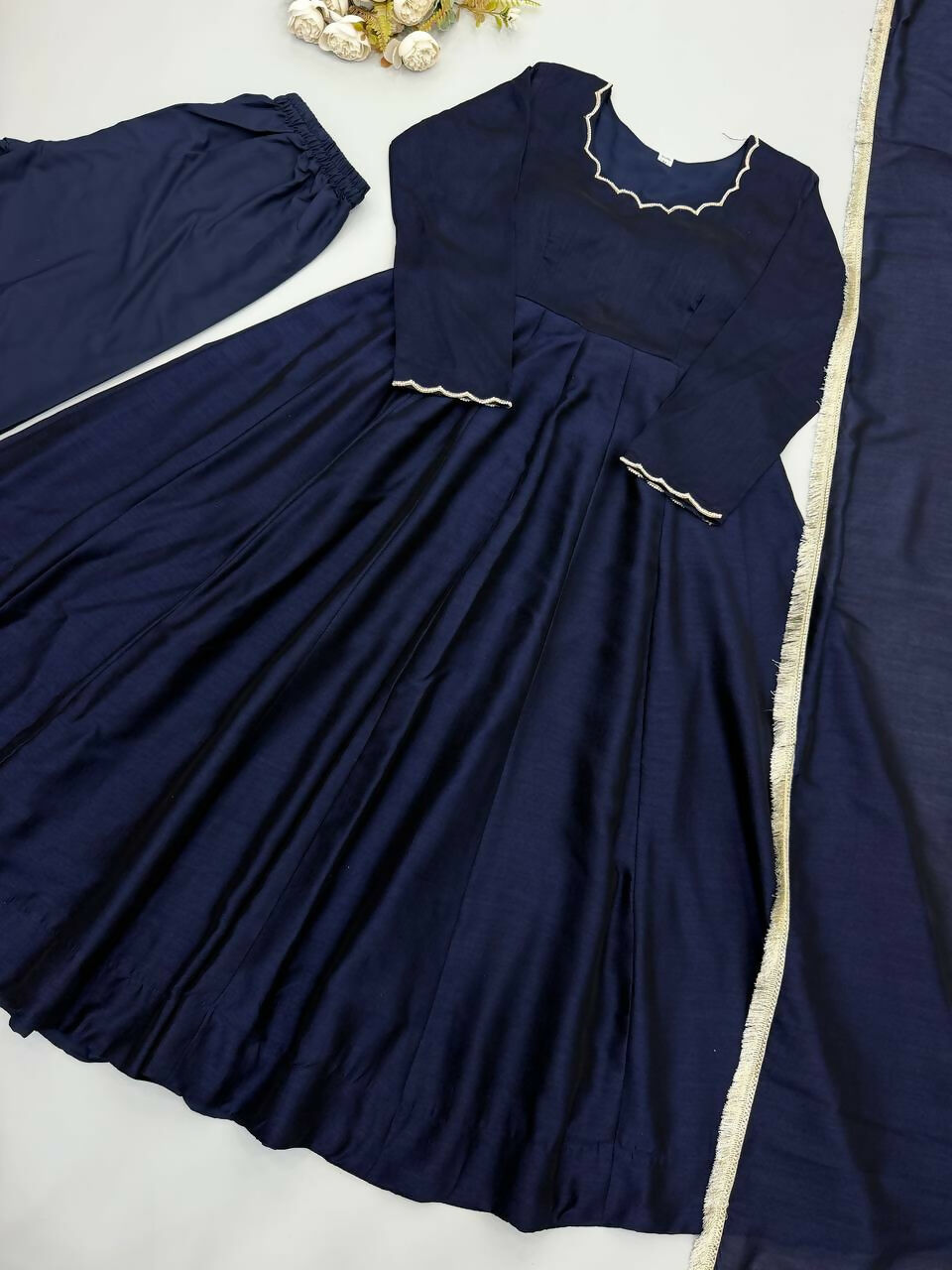 Teeya Creation Navy Blue Scallop Border Anarkali Kurta Set For Women | Grocsy
