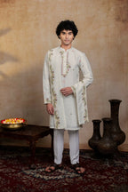 Falling Raw Silk Off White Geometric Symphony Kurta Set By Hilo Design | Grocsy