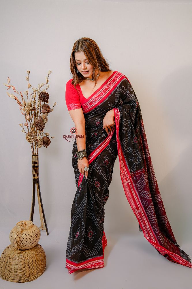 khanduapata Black & Red Star Design Cotton Saree For Women | Grocsy