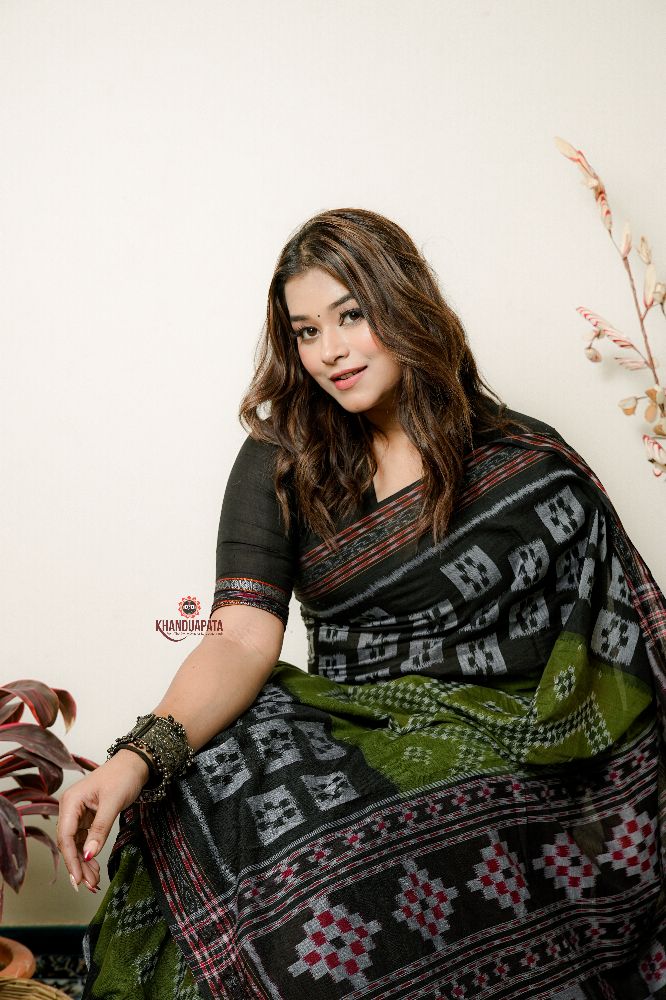 khanduapata Black And Grey Box Design Cotton Saree For Women | Grocsy