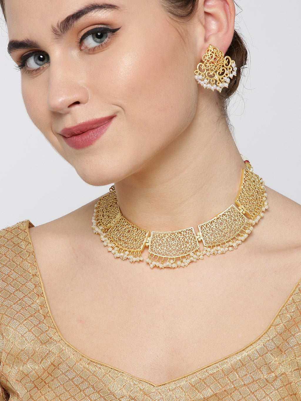 Priyaasi Women Beads Gold-Polished Jewellery Set - Swadesiicart