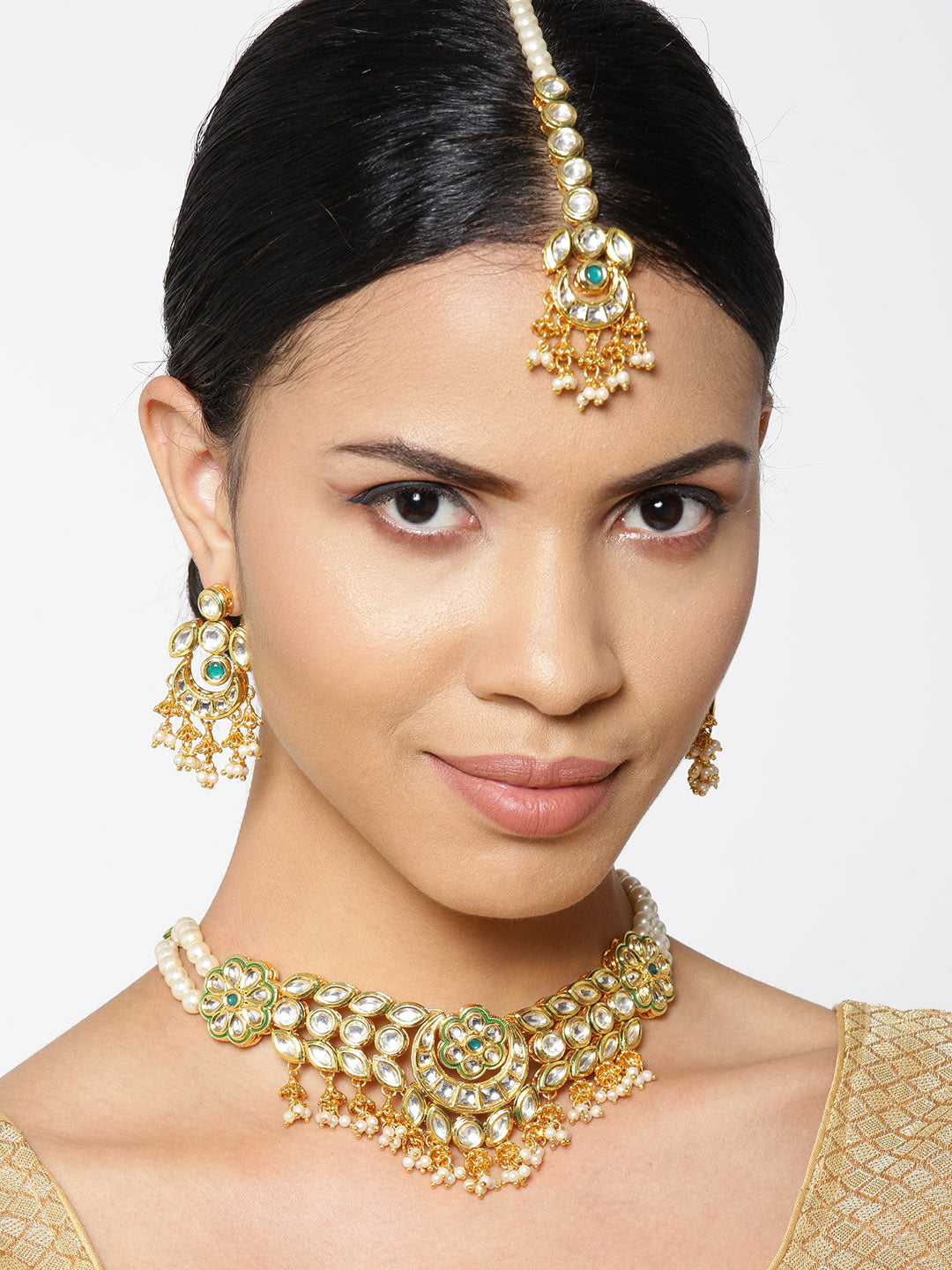 Priyaasi Women Kundan Emerald Beads Gold-Polished MaangTika Jewellery Set - Swadesiicart