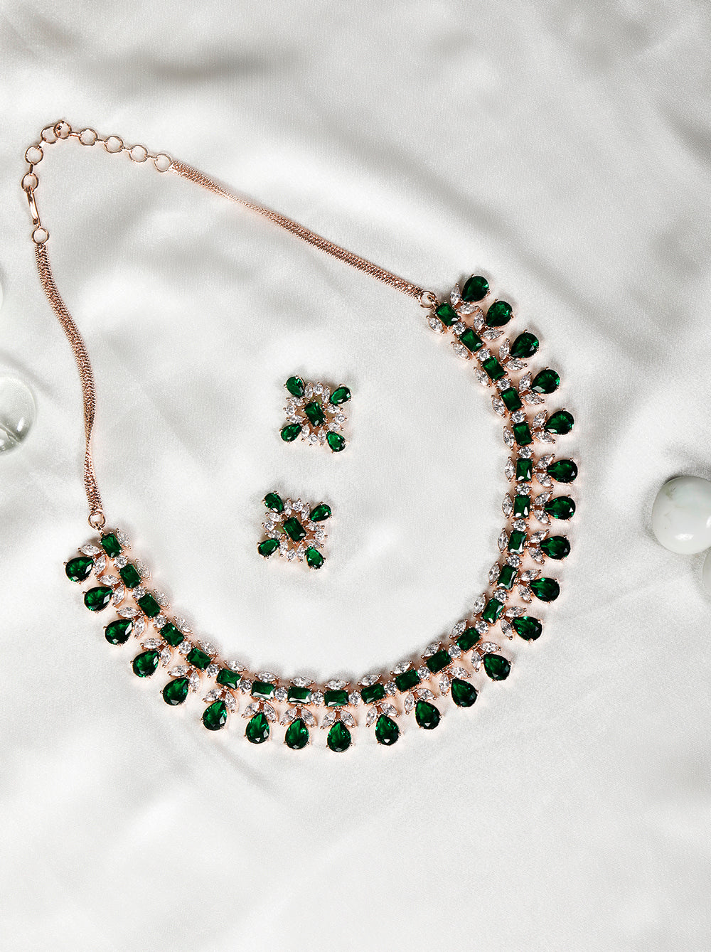 Priyaasi Women Emerald American Diamond Rose Gold-Polished Floral Jewellery Set - Noz2Toz