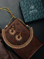 Priyaasi Women Gold-Polished Leaf Patterned Jewellery Set - Swadesiicart