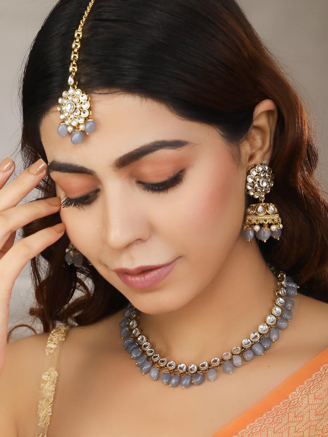 Priyaasi Women Kundan Gold-Polished Jewellery Set with MaangTikka - Swadesiicart