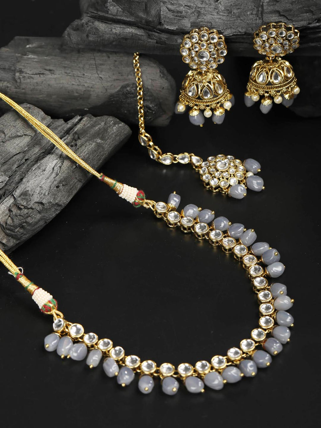 Priyaasi Women Kundan Gold-Polished Jewellery Set with MaangTikka - Noz2Toz