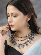 Priyaasi Women Kundan Stones Studded Silver Plated Jewellery Set - Swadesiicart