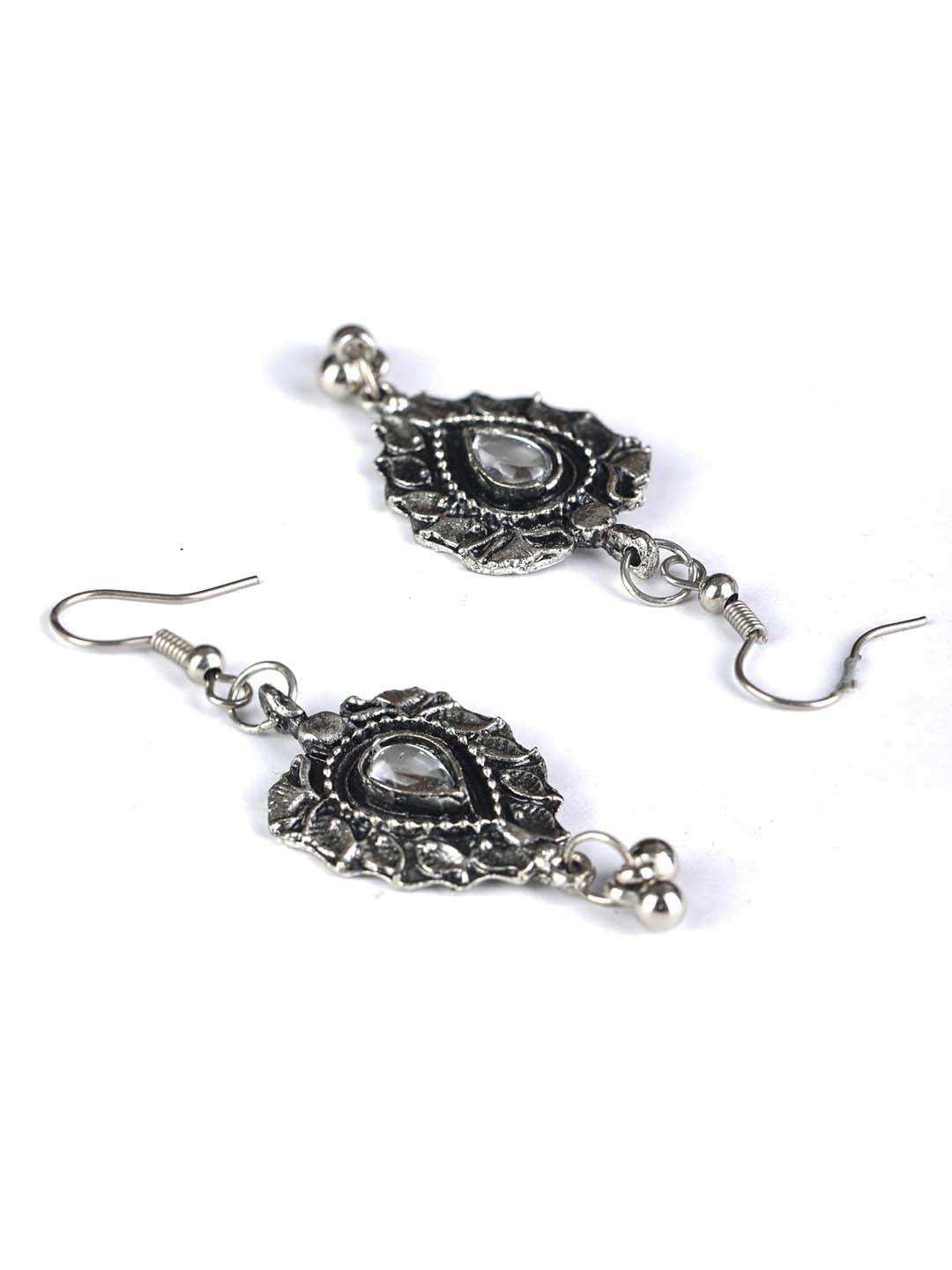 Priyaasi Women Kundan Stones Studded Silver Plated Jewellery Set - Swadesiicart