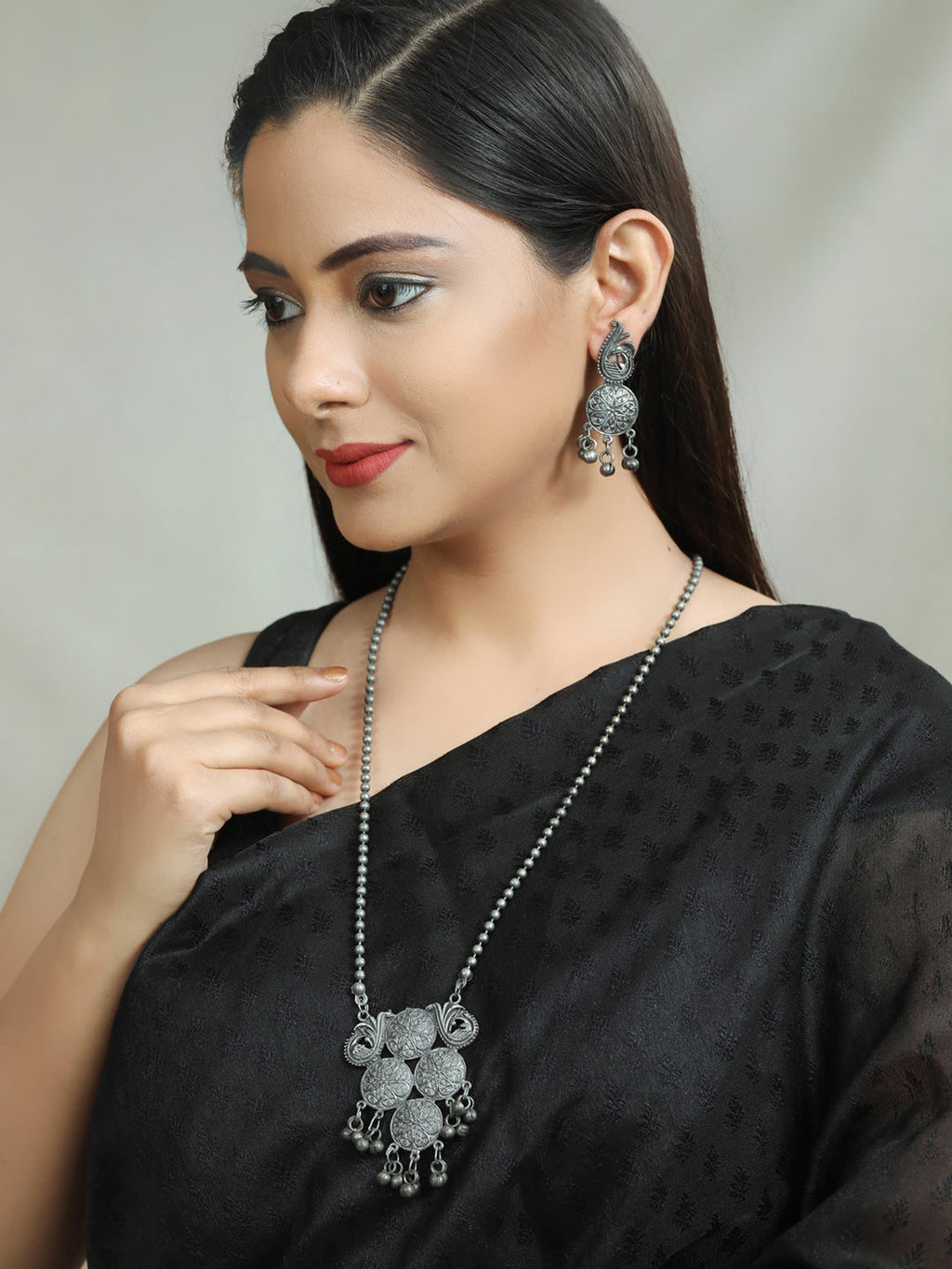 Priyaasi Women Ghungroo German Silver Plated Jewellery Set - Swadesiicart