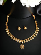 Priyaasi Women Gold-Polished Jewellery Set - Noz2Toz