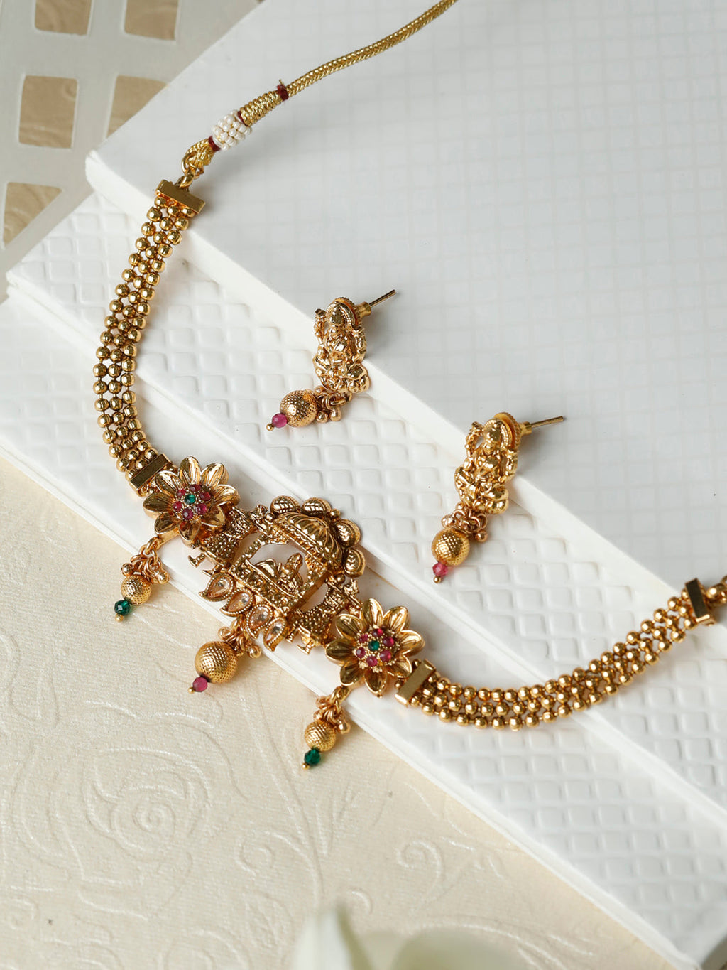 Priyaasi Women Ruby & Emerald Gold-Polished Dulhan Doli Jewellery Set - Noz2Toz