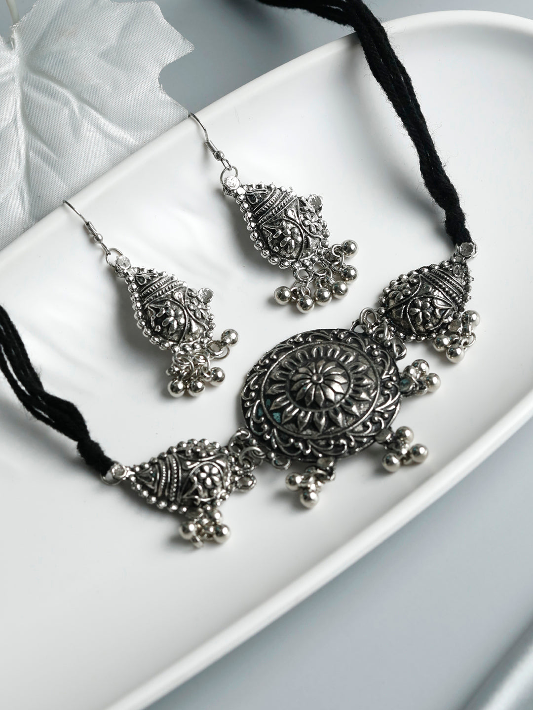 Priyaasi Women Tribal Floral Oxidised Jewellery Set - Noz2Toz