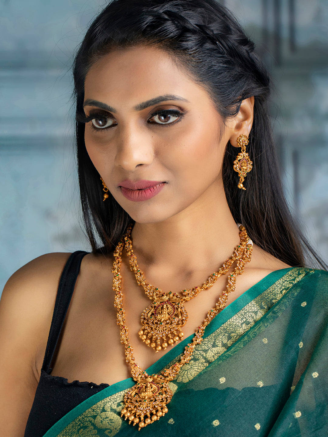 Priyaasi Women Traditional Gold-Polished Real Kemp Goddess Laxmi Jewelley Set - Swadesiicart