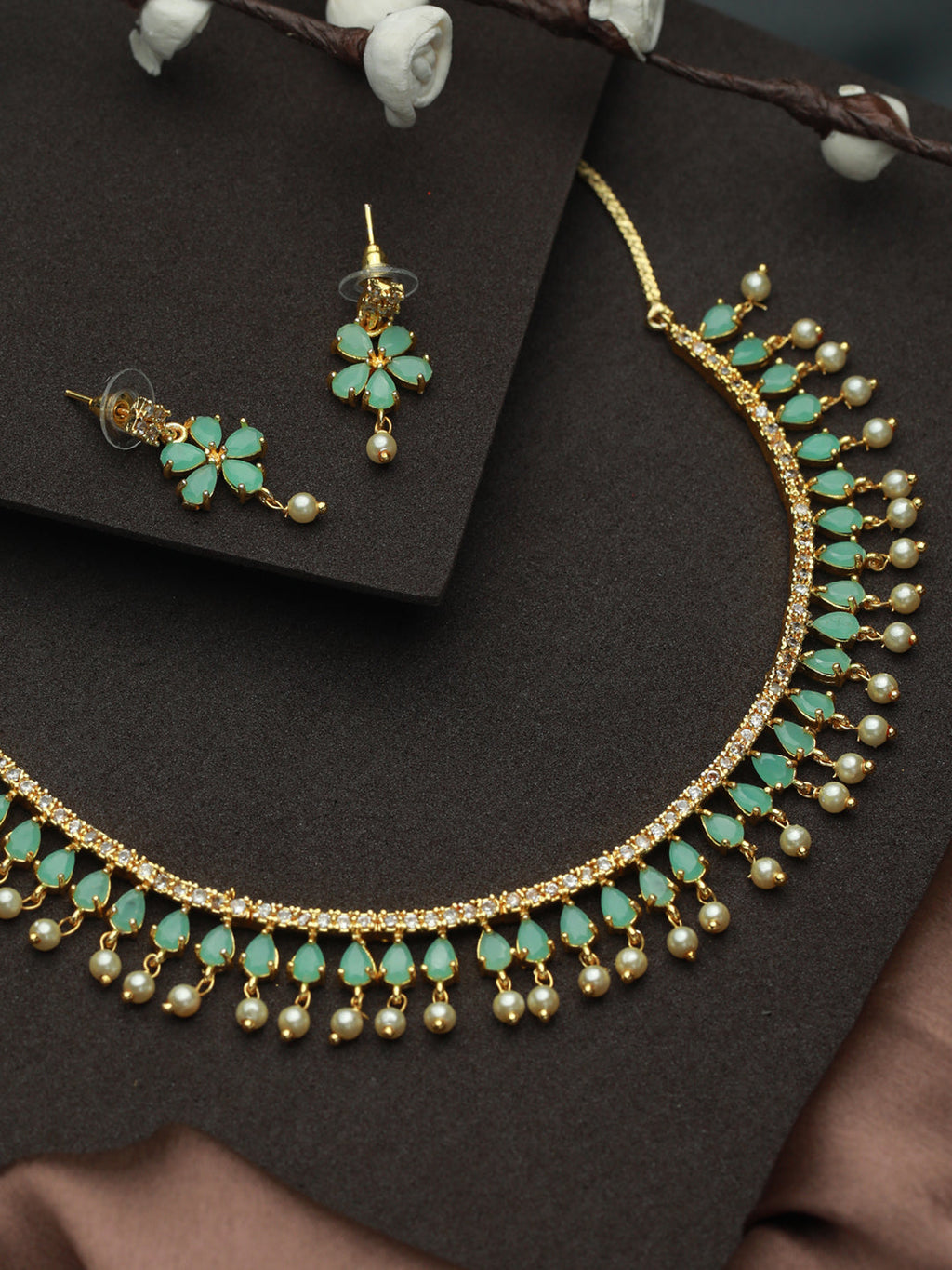 Priyaasi Women Mint Green Floral Leaf Gold-Polished Jewellery Set - Noz2Toz
