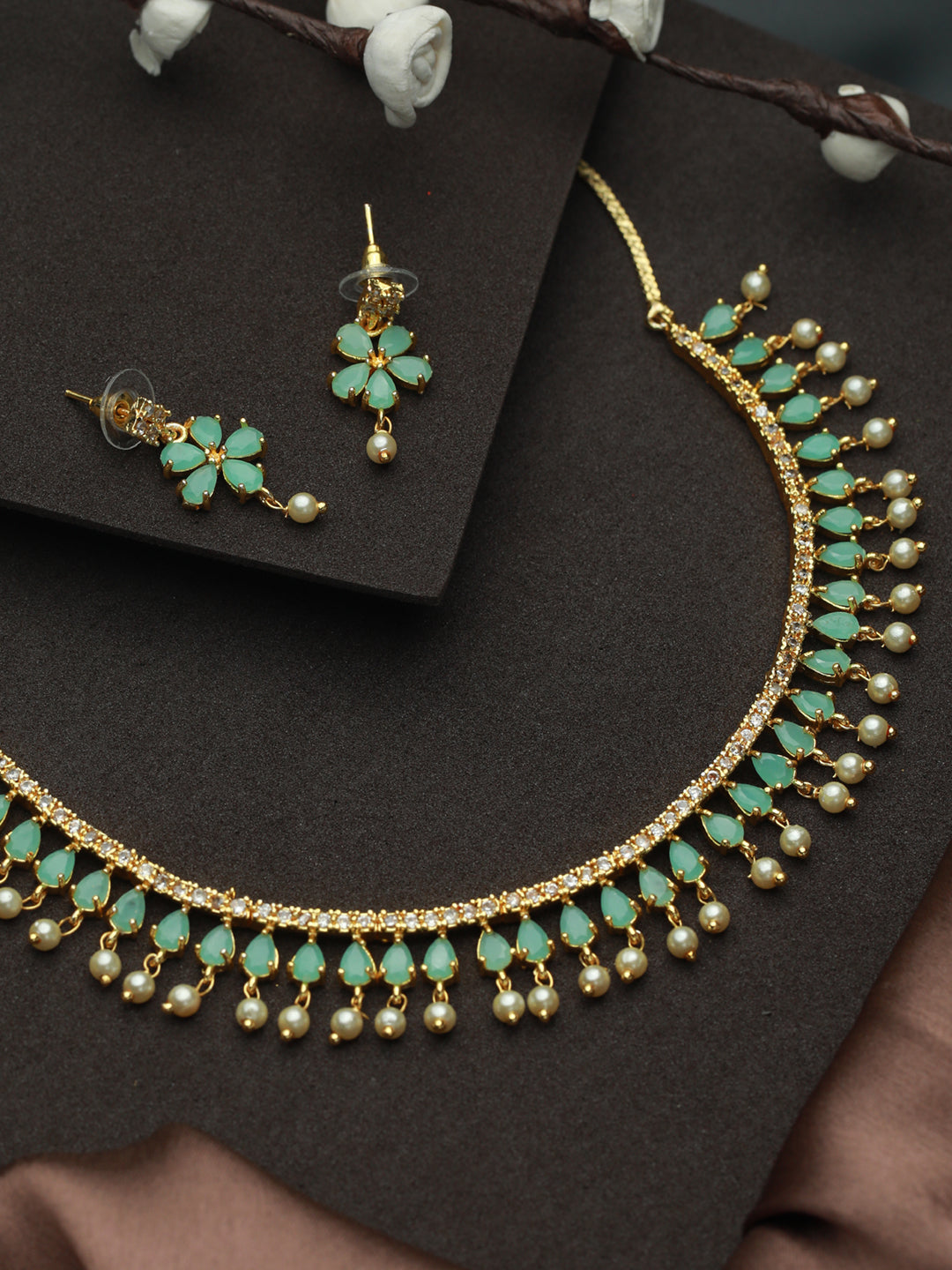 Priyaasi Women Mint Green Floral Leaf Gold-Polished Jewellery Set - Noz2Toz