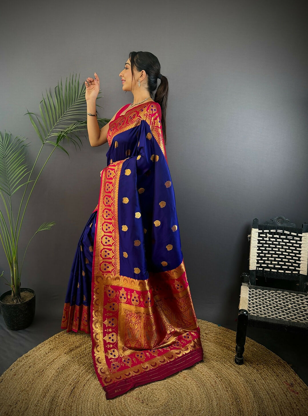 Joban Fashion Red Butti Banarasi Silk Sarees | Grocsy