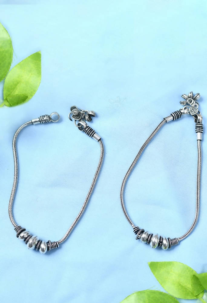 Mominos Fashion Kamal Johar Oxidised Party Wear Silver Anklets | Grocsy