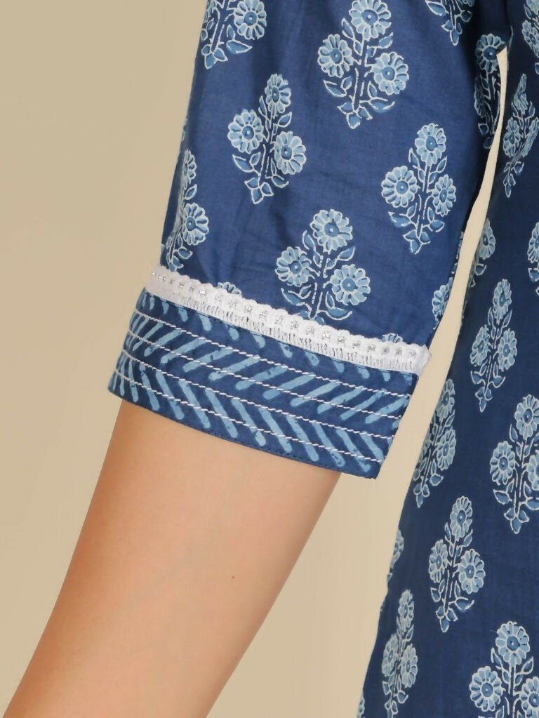 Aramya Straight Soft Cotton Floral Print Women's Kurta Set - Blue | Grocsy