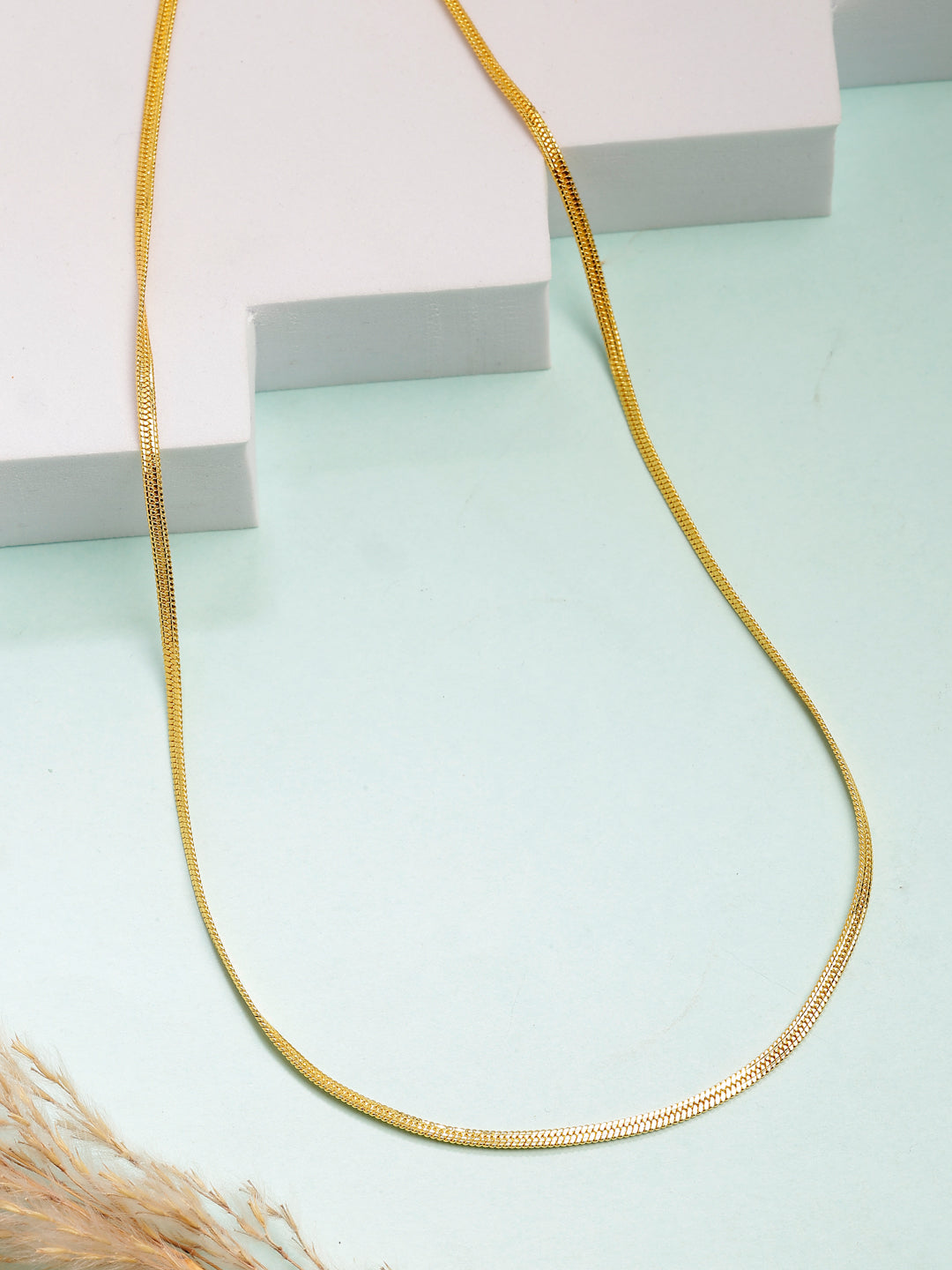 NVR Men's Gold-Polished Minimal Chain | Grocsy