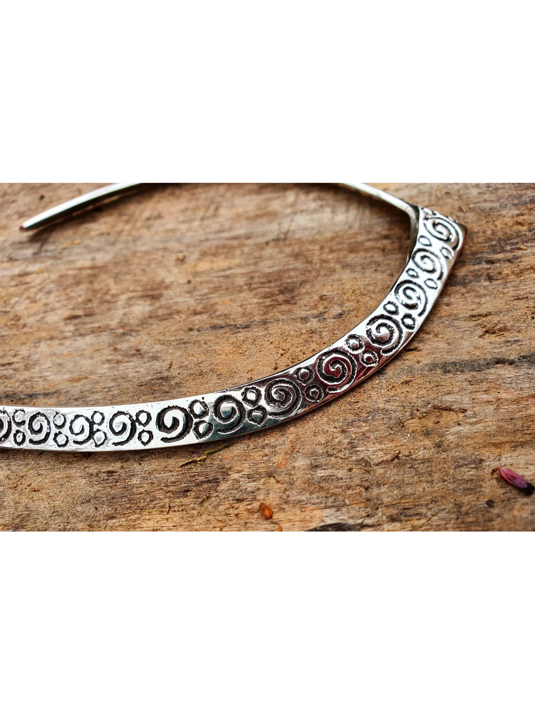 NVR Women's Handmade Silver-Plated Oxidized Collar Choker Necklace | Grocsy
