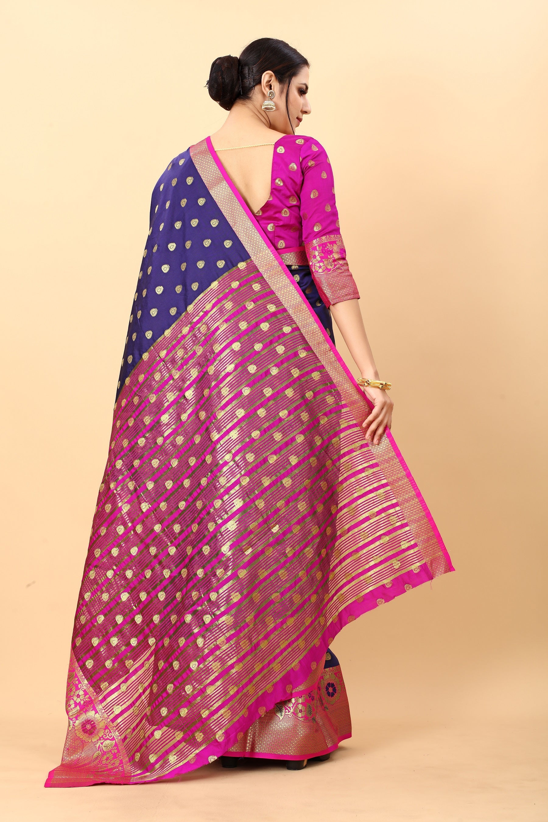 Vedant Vastram Soft Litchi Silk Kanjeevaram Saree - Navy | Grocsy