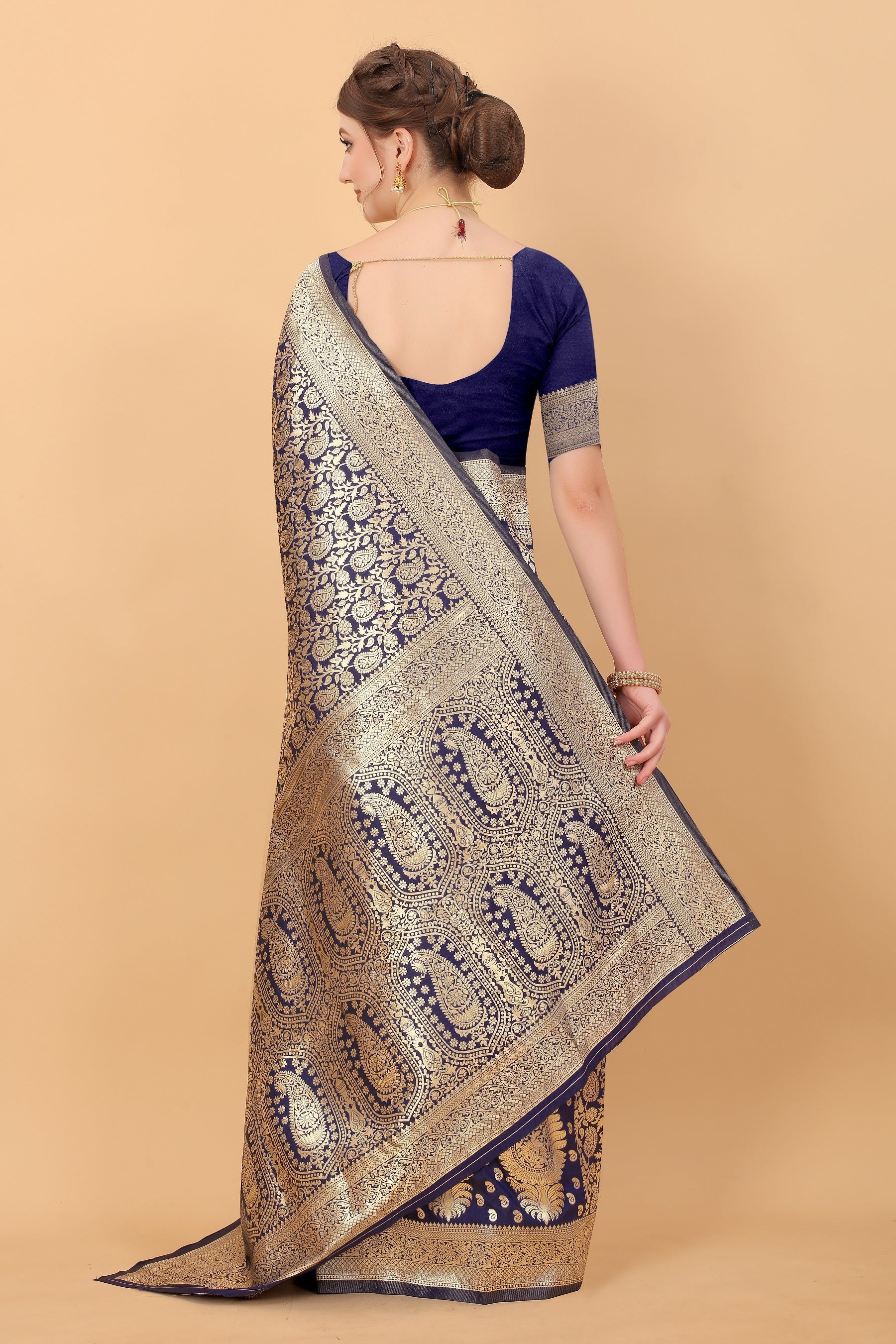 Vedant Vastram Soft Litchi Silk Kanjeevaram Saree - Navy | Grocsy