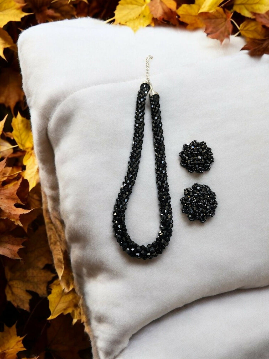 Inhanns Noor-E-Jalwa – Handmade Crystal Bead Necklace / Necklace With Earrings -Adjustable - Black | Grocsy