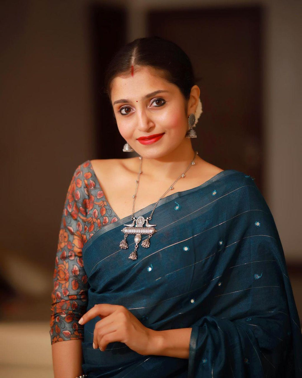 Blue Pure Linen Ethnic Motifs Saree with Unstitched Blouse - A2M | Grocsy