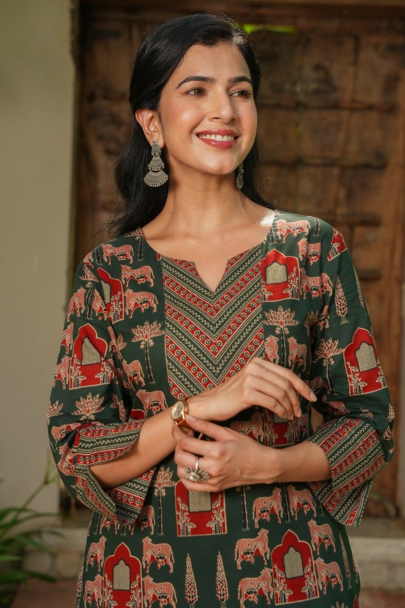 Aramya Green Soft Cotton Abstract Straight Kurta for Women | Grocsy
